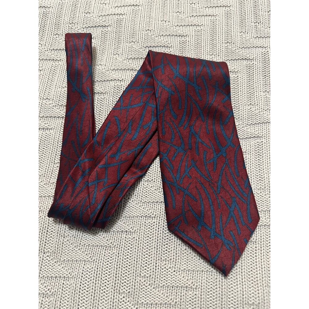 Bugatchi maroon abstract silk tie